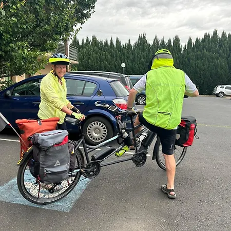 Abel Economique Parking Prive Wifi ホテル